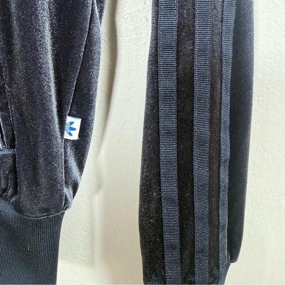 adidas Originals Navy Velour Track Jacket Embossed Trefoil Women’s S - Picture 4 of 5
